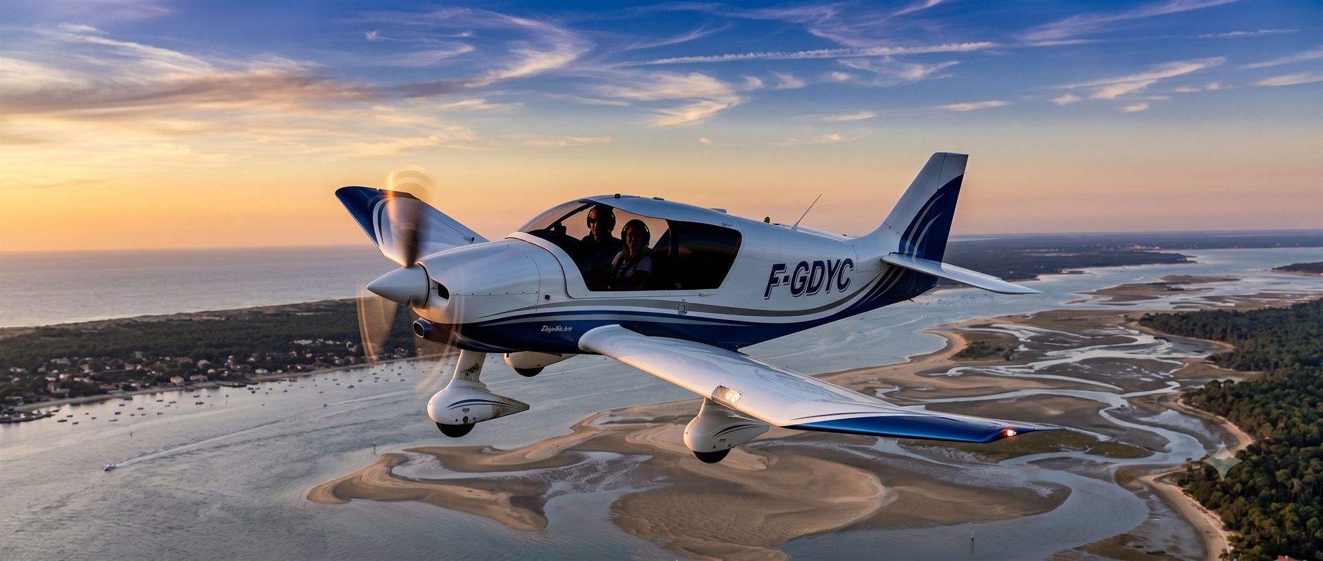 Robin DR400 de l'Aéroclub d'Argentan en vol